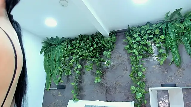 emily hunter12 online show from April 10, 2026, 11:59 am