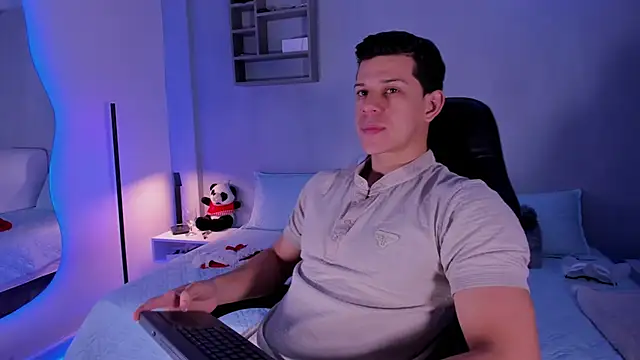 MarcoSullivan online show from December 18, 2025, 2:01 pm