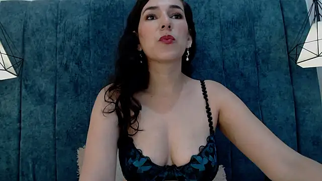 Snapshot of selem_hadid chatting on February 1, 2025, 4:44 pm selem hadid online show from February 1, 2025, 4:44 pm