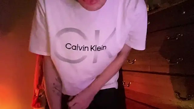 Mikeswanston online show from October 21, 2025, 5:24 pm