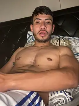 Snapshot of tom_thick chatting on December 30, 2024, 7:15 am tom thick online show from December 30, 2024, 7:15 am