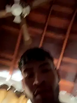 Snapshot of tom_thick chatting on October 28, 2025, 7:05 pm tom thick online show from October 28, 2025, 7:05 pm