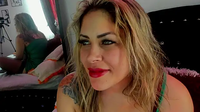 Snapshot of Natalia_Montoya chatting on February 11, 2025, 4:56 pm Natalia Montoya online show from February 11, 2025, 4:56 pm