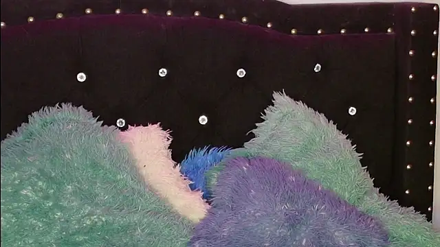 Natalia Montoya online show from March 26, 2026, 1:11 am