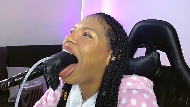 Anabel693 online show from January 19, 2025, 1:44 pm