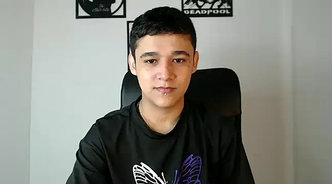 kaiine190 online show from December 11, 2024, 1:17 pm