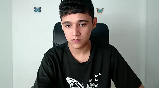 kaiine190 online show from January 7, 2025, 10:43 am