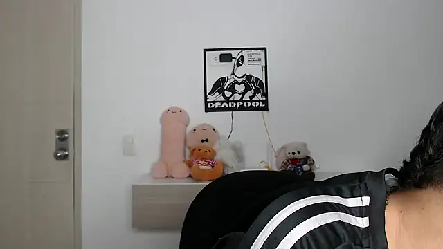 kaiine190 online show from November 20, 2025, 7:19 am