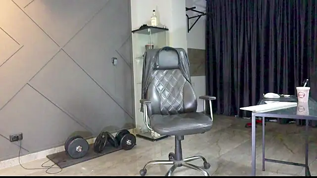 Snapshot of mattmasterss chatting on January 4, 2025, 11:17 pm mattmasterss online show from January 4, 2025, 11:17 pm