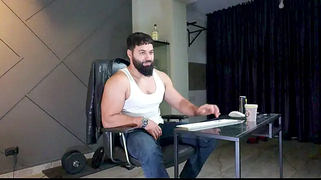 Snapshot of mattmasterss chatting on January 6, 2025, 4:04 am mattmasterss online show from January 6, 2025, 4:04 am