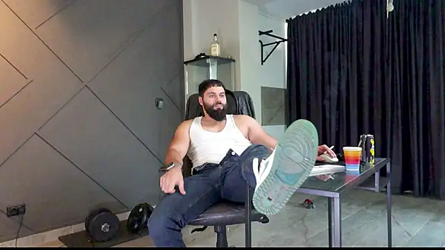 Snapshot of mattmasterss chatting on January 6, 2025, 7:20 am mattmasterss online show from January 6, 2025, 7:20 am