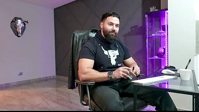 Snapshot of mattmasterss chatting on March 13, 2025, 9:16 pm mattmasterss online show from March 13, 2025, 9:16 pm