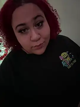 Snapshot of Juicyjordie chatting on December 16, 2024, 9:20 pm Juicyjordie online show from December 16, 2024, 9:20 pm