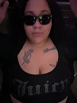 Juicyjordie online show from April 10, 2026, 5:45 am