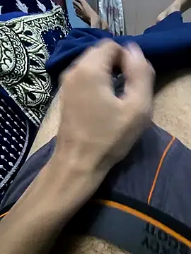 Yours1311 online show from November 27, 2025, 12:51 pm