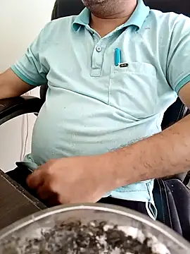 Hot-man39 online show from March 15, 2025, 5:52 am