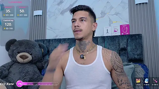 JAYCOB00 online show from February 12, 2026, 1:11 am