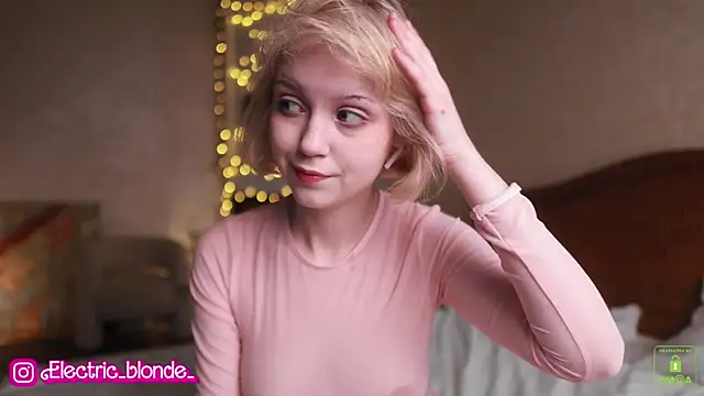 electric babe online show from March 7, 2025, 1:51 pm