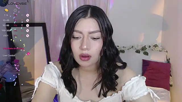 mily thomson b  online show from April 20, 2026, 10:44 pm