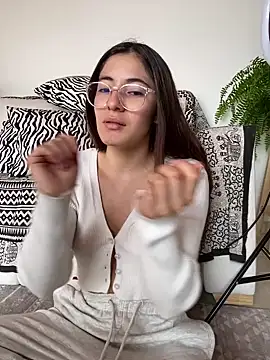 Princ3ssgabi online show from February 4, 2025, 7:11 pm