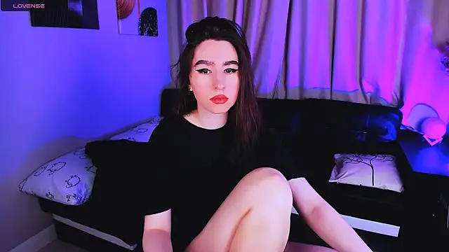 Snapshot of Lily_xBabe chatting on February 5, 2025, 6:46 am Lily xBabe online show from February 5, 2025, 6:46 am