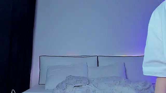 haileyishere online show from January 8, 2025, 1:00 am