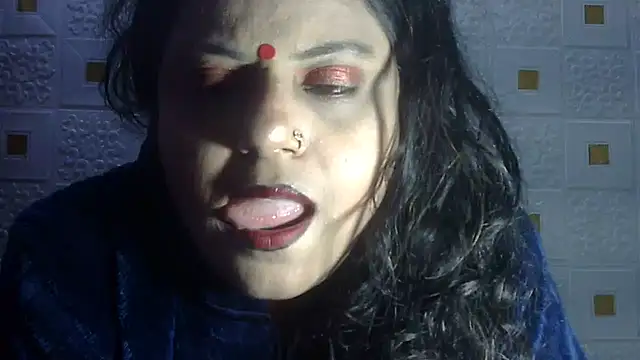 Sexy komolika online show from February 6, 2025, 9:22 am