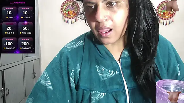 Sexy komolika online show from February 3, 2026, 3:04 am