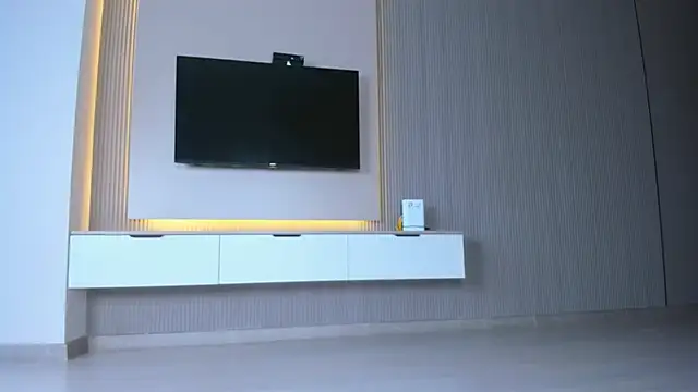 Snapshot of Cherrypie_001 chatting on December 15, 2025, 7:45 am Cherrypie 001 online show from December 15, 2025, 7:45 am