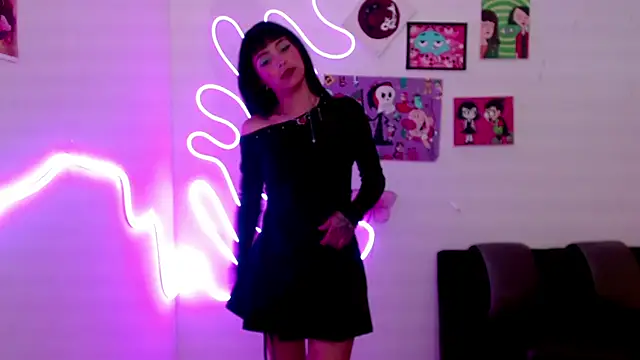 Kind Scarlett online show from February 4, 2025, 1:02 am