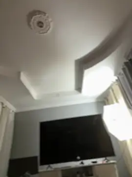 emiss  online show from March 5, 2025, 3:18 pm