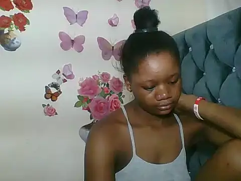 HotJeylee online show from September 17, 2025, 2:30 pm