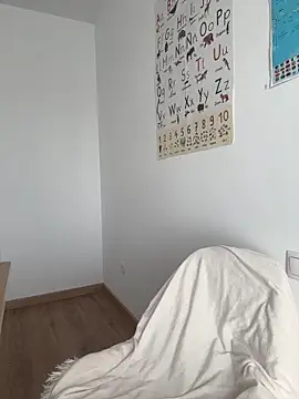 streetdoll online show from February 17, 2025, 8:19 am