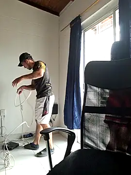 royalgirls x online show from March 28, 2026, 9:03 pm