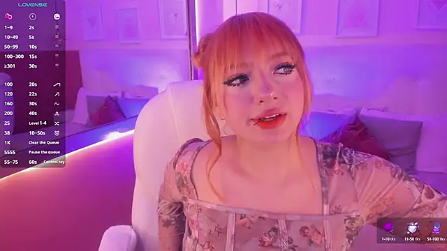 Kloe Raize online show from December 4, 2024, 9:13 pm