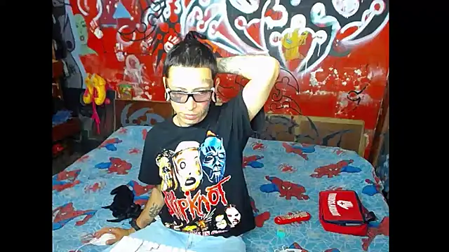 deivid estrada online show from February 17, 2025, 6:15 pm