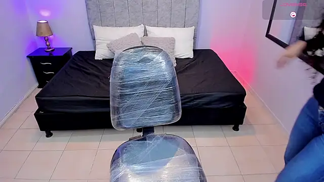 Lana stone  online show from March 2, 2025, 3:24 am