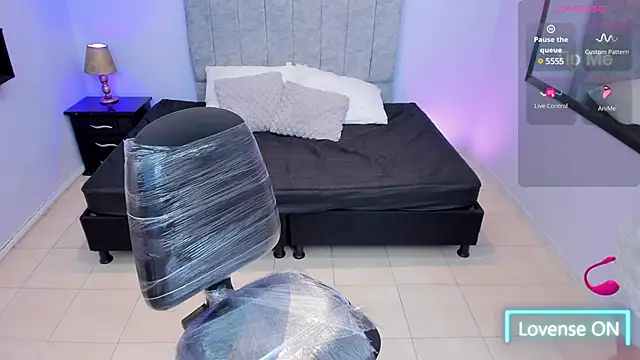 Lana stone  online show from March 23, 2025, 3:21 am