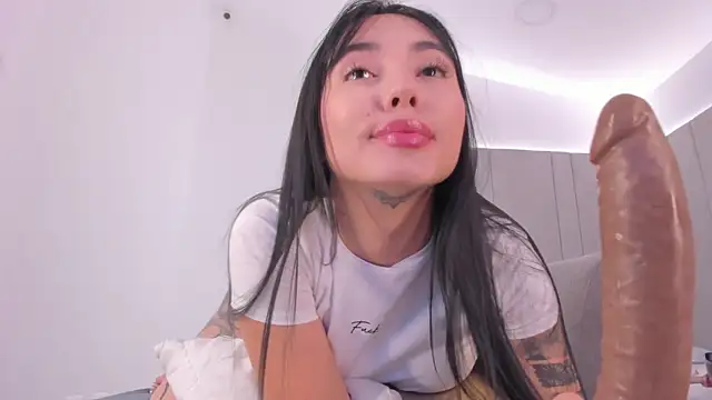 tamyleen online show from March 12, 2025, 11:09 am