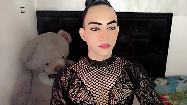 Michell Queen online show from December 14, 2025, 8:41 am