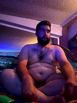 Snapshot of bigdickgio6923 chatting on September 23, 2025, 4:48 am bigdickgio6923 online show from September 23, 2025, 4:48 am