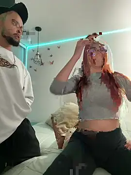 Chloe Johnson  online show from December 23, 2024, 3:40 am