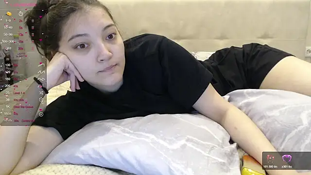 Snapshot of AlisaDevis chatting on November 30, 2025, 1:37 pm AlisaDevis online show from November 30, 2025, 1:37 pm