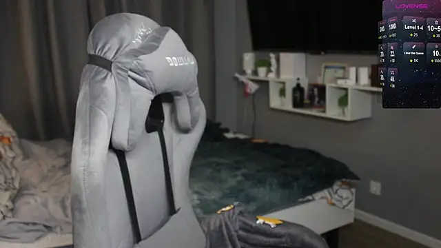 candy maggie online show from January 20, 2025, 2:25 pm