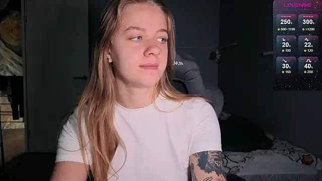 candy maggie online show from September 8, 2025, 4:17 pm