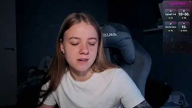 candy maggie online show from November 12, 2025, 4:07 pm