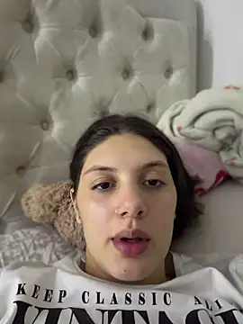 EmilyS   online show from July 17, 2026, 3:13 am