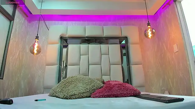 summer lee  online show from March 3, 2025, 5:50 pm