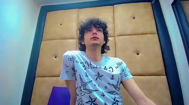 Sr BonnyEthan online show from December 2, 2024, 1:35 pm