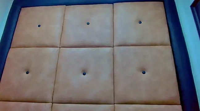 Sr BonnyEthan online show from December 28, 2024, 1:49 pm